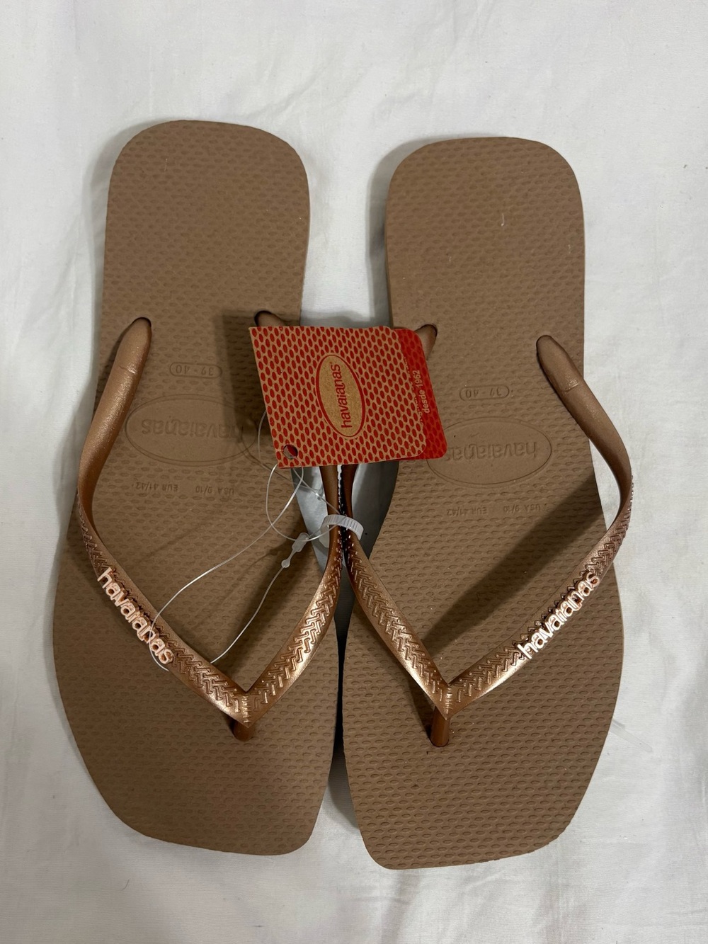 Havaianas Women's Square Toe Flip Flops Rose Gold Size 9-10